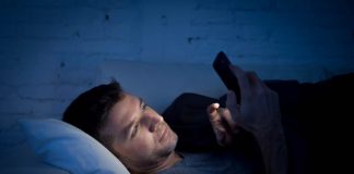 Move Over, Clean Eating: Here’s How To Try “Clean Sleeping” 01 Electronics Ways To Clean Up Sleep Habits 498174966 Ocusfocus 760X5061