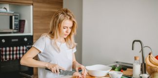 The 6 Best Times Of Day To Eat Protein & The 3 Worst 076E543F 06F1 4A1C 8523 2Ba663382D37 Ufabizphoto Shutterstock1