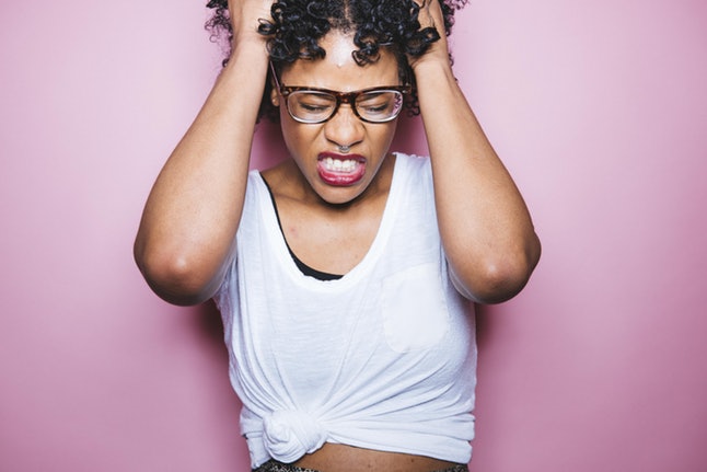 9 Shocking Things That Happen To Your Brain When You Get A Phone Or Email Notification 6 1Ad90Fc7 C070 4281 A77E 606F2Ba499E8 Zaeh Bustle Apr2016 4461