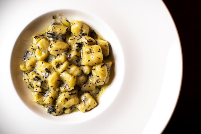 5 Habits That Can Help Your Sleep &Amp; 5 Habits That Can’t 8 A8431Dfa 81Bc 4Ef6 9B51 Dcb74C442B1C Getty 10830346541