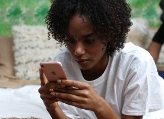 9 Shocking Things That Happen To Your Brain When You Get A Phone Or Email Notification