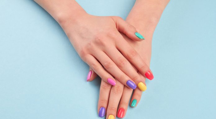 How to Remove Gel Nail Polish Without Destroying Your Nails